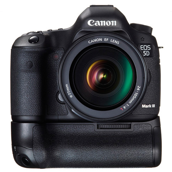 【美品】Canon EOS 5D Mark3 + BG-E11（6,807回）